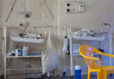 Premature Babies at Teaching Hospital Maternity ICU